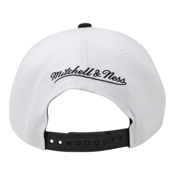 Chicago Bulls NBA Mitchell & Ness Original Fit O.G. Adjustable Snapback Hat - Picture 3 of 8